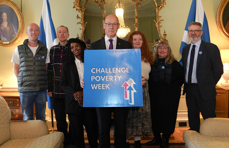 FM meets people with lived experience of life on low incomes for Challenge Poverty Week 2024 (c) Scottish Government